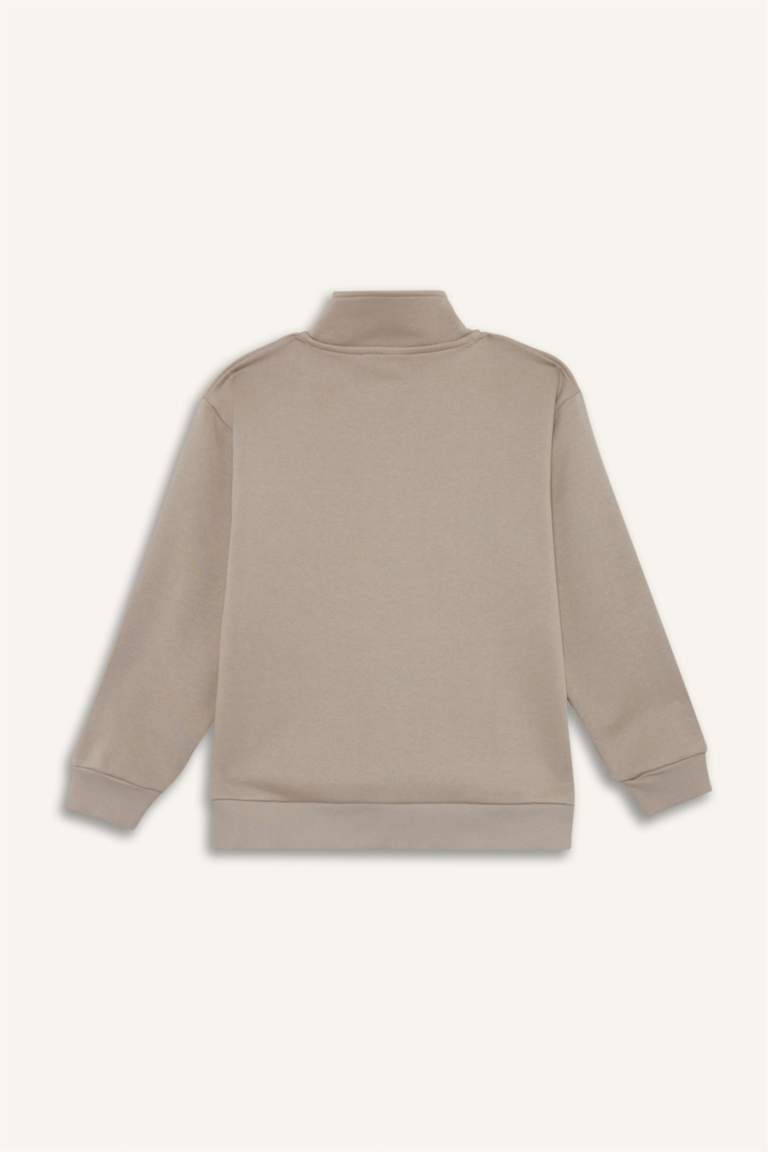 سويت شيرت اولادي قصة عادية بنص سوسته وبطانة ناعمة