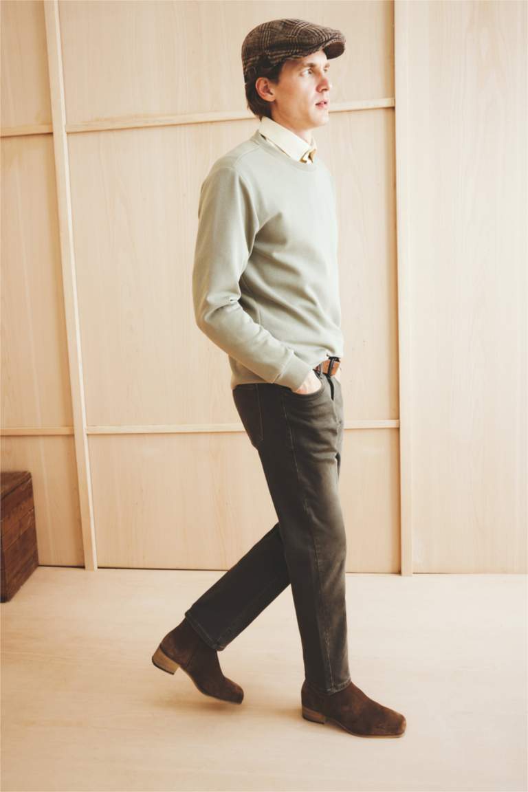 Regular Fit Crew Neck Long Sleeve Body