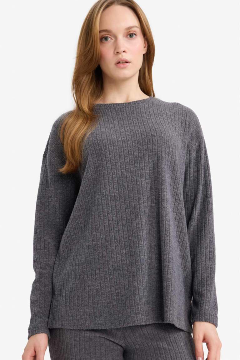 Woman Long Sleeve T-Shirt