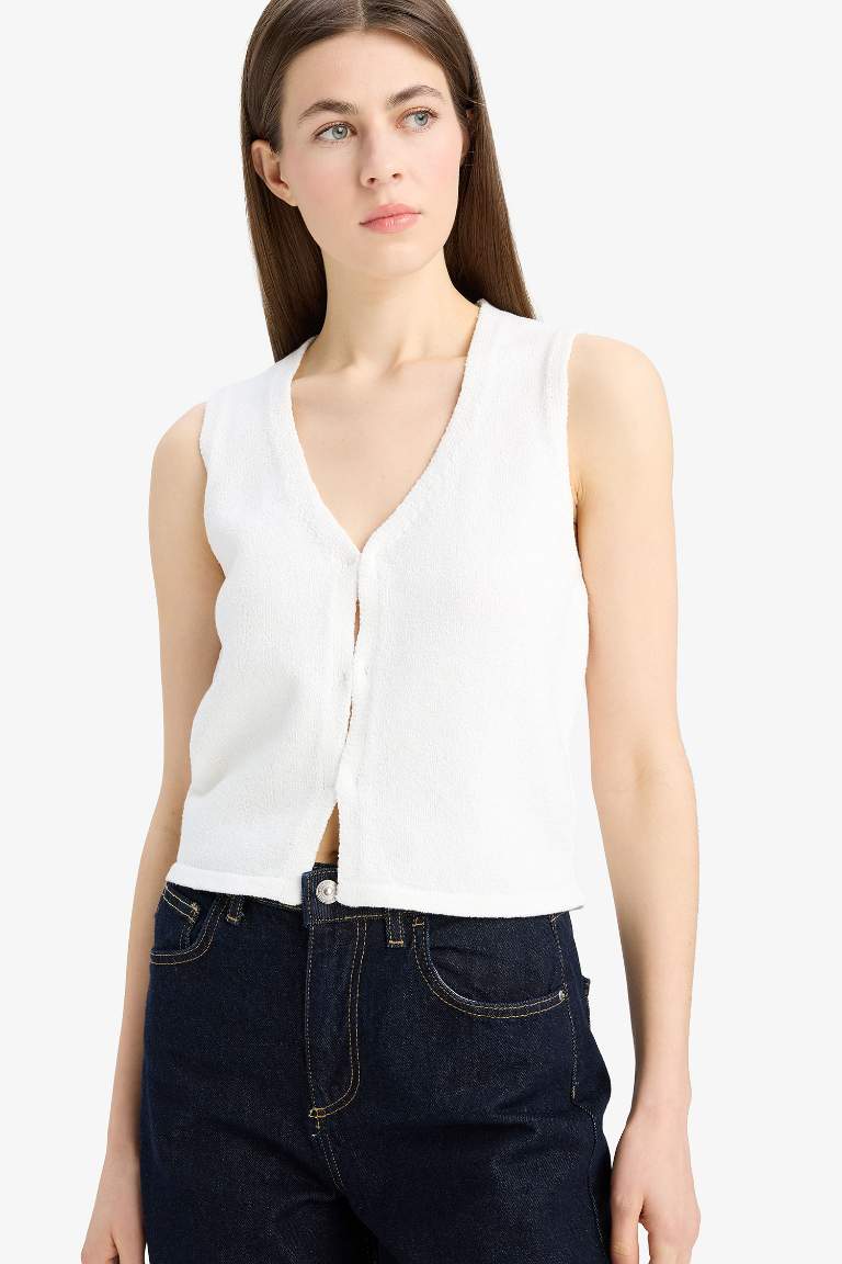 Fitted V Neck Basic Buttoned Vest