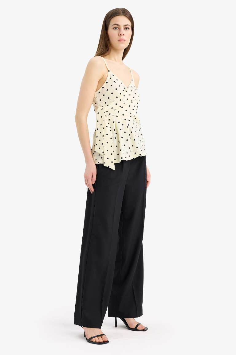 Slim Fit Polka Dot V-Neck Tank Top