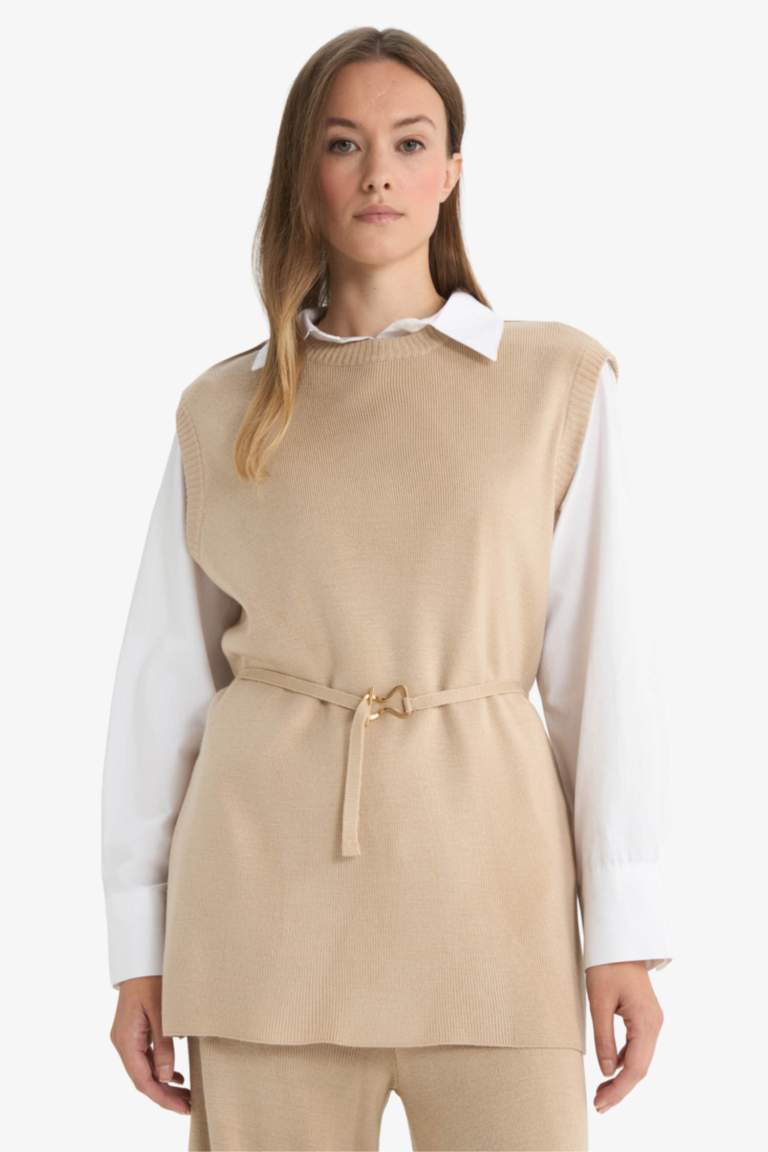 Crew Neck Vest