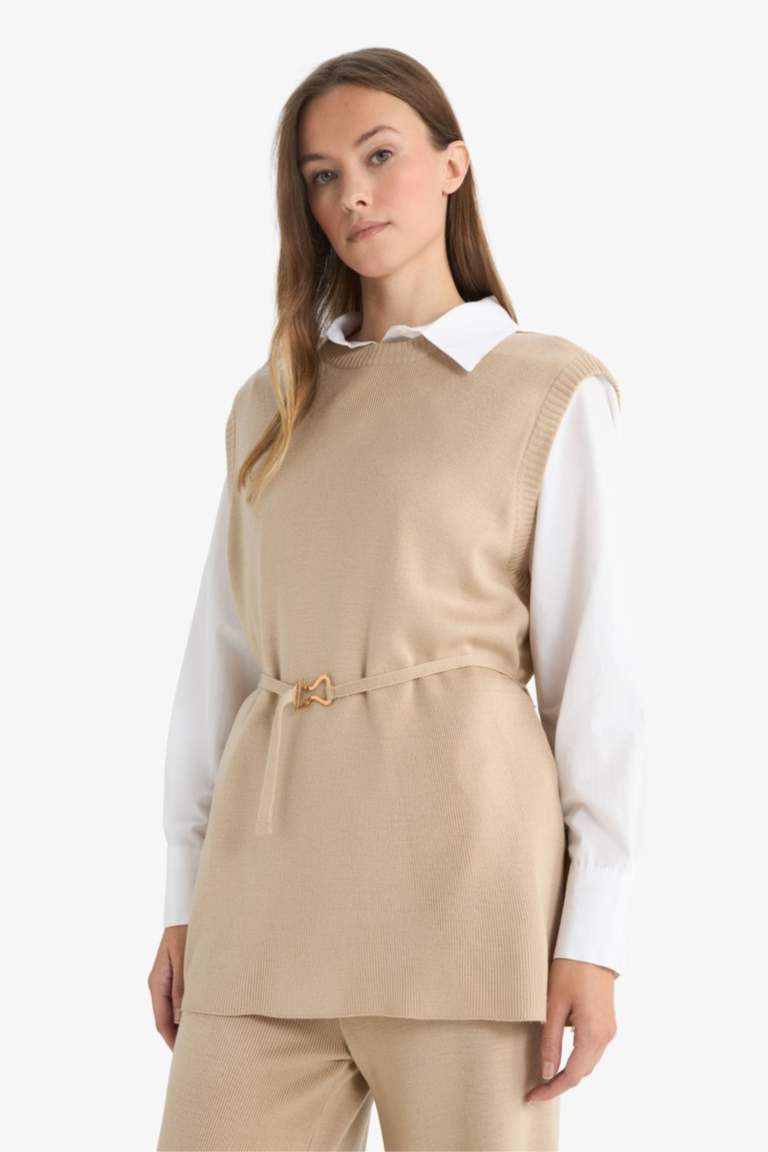 Crew Neck Vest