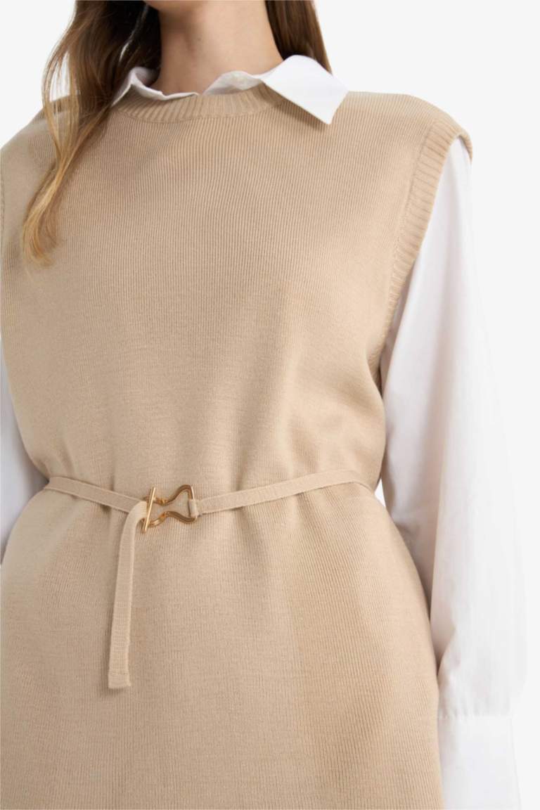 Crew Neck Vest