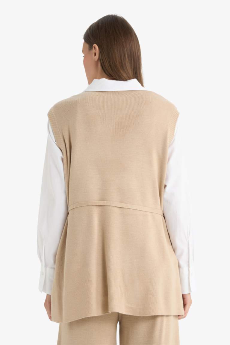 Crew Neck Vest