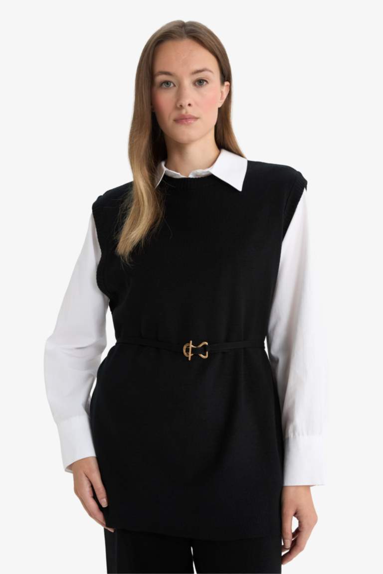 Crew Neck Vest