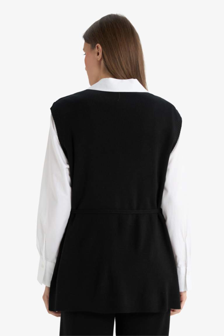 Crew Neck Vest