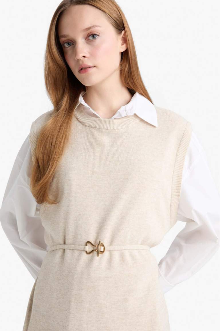 Bisiklet Yaka Kemer Detaylı Triko Süveter