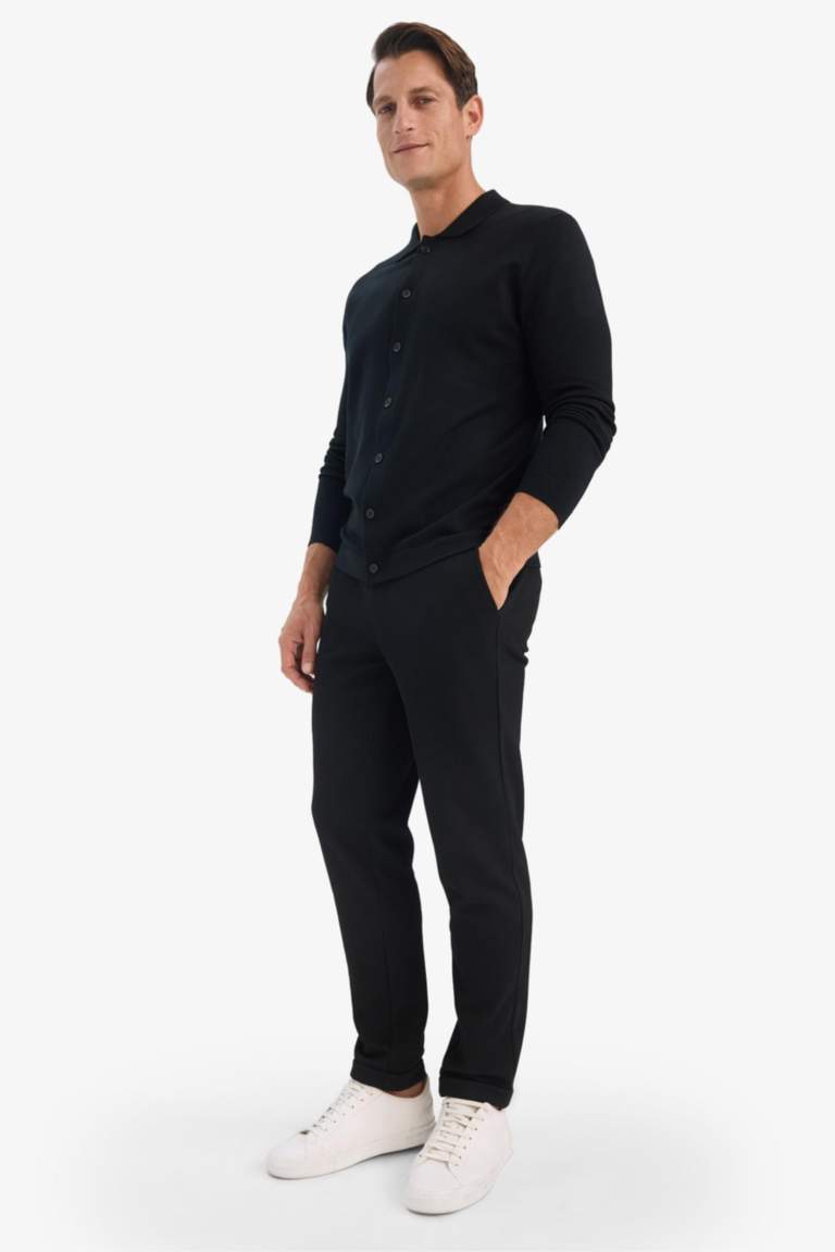 Pantalon classique noir à jambe courte