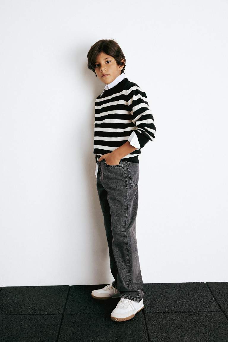 Boy Wide Leg Straight Leg Jeans