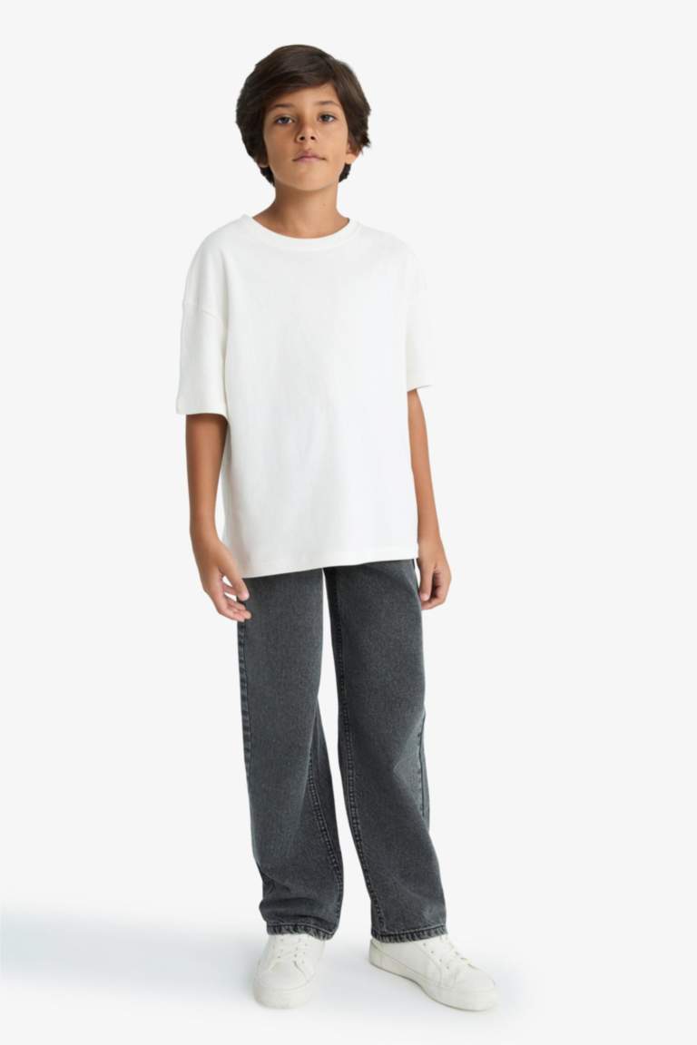 Boy Wide Leg Straight Leg Jeans