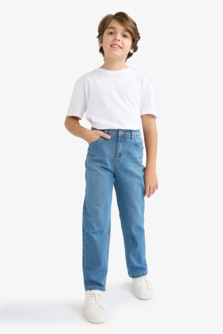 Boy Straight Fit Straight Leg Jeans