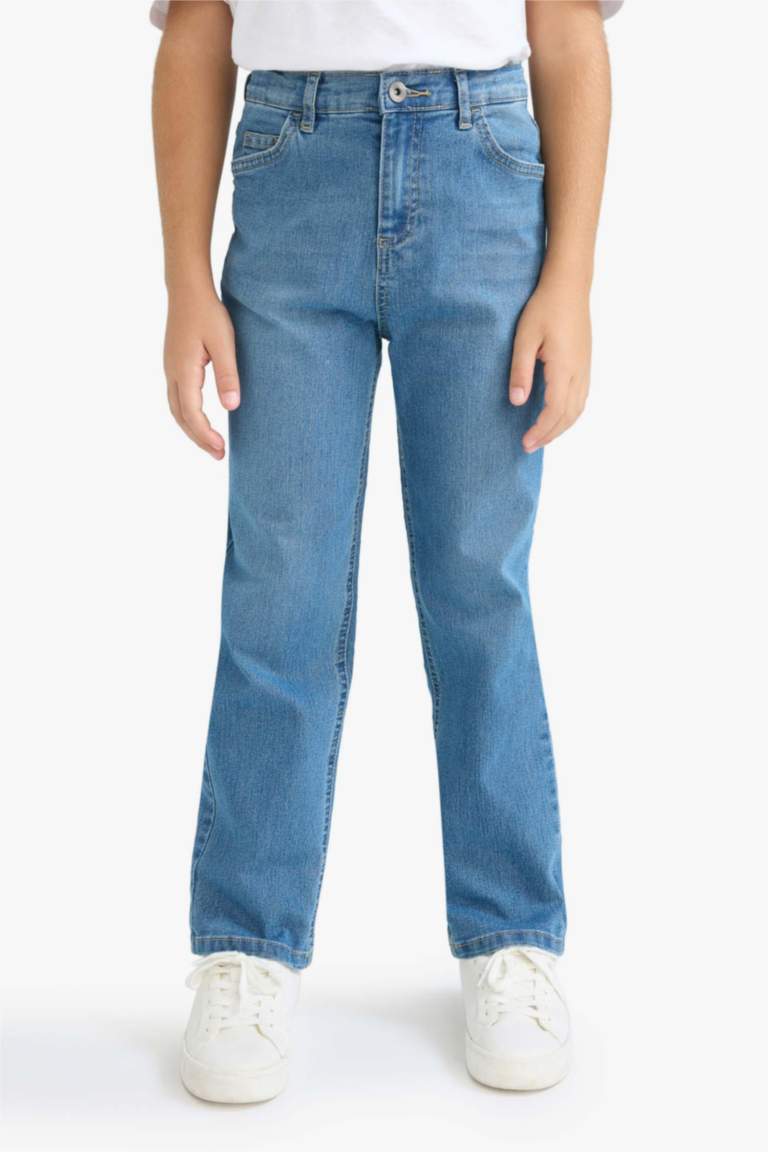 Boy Straight Fit Straight Leg Jeans