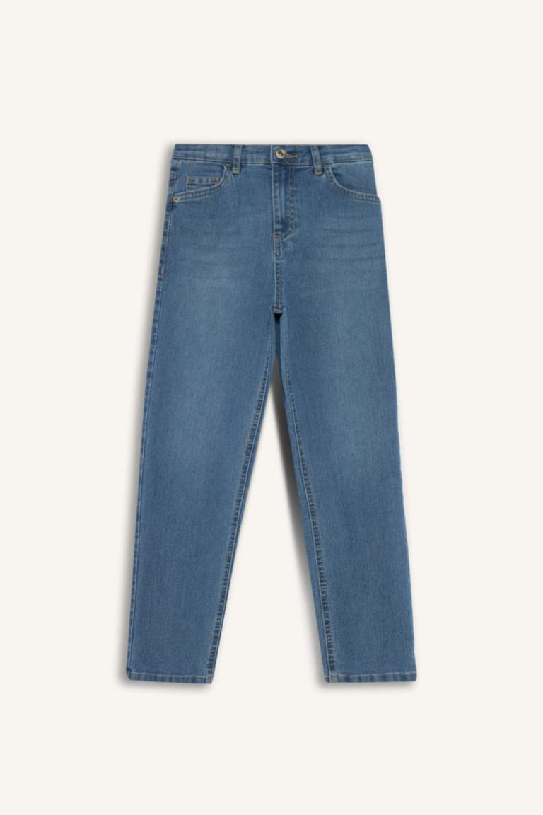 Boy Straight Fit Straight Leg Jeans