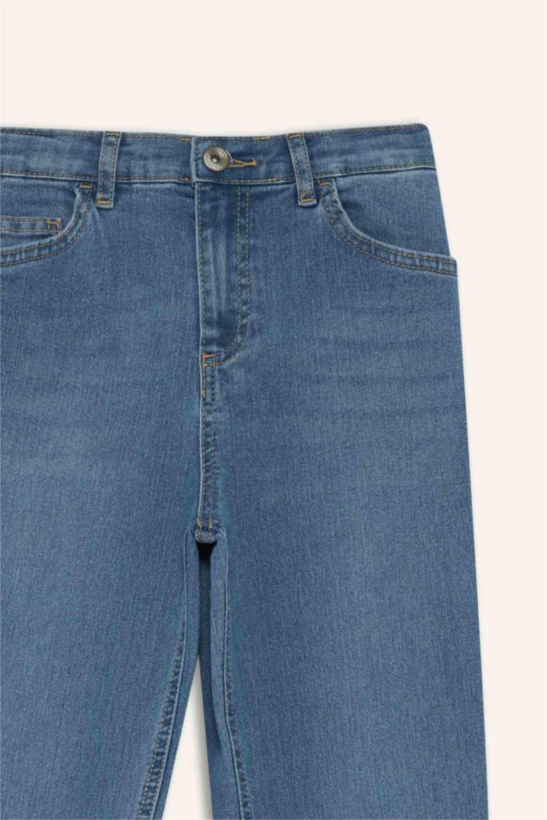 Boy Straight Fit Straight Leg Jeans