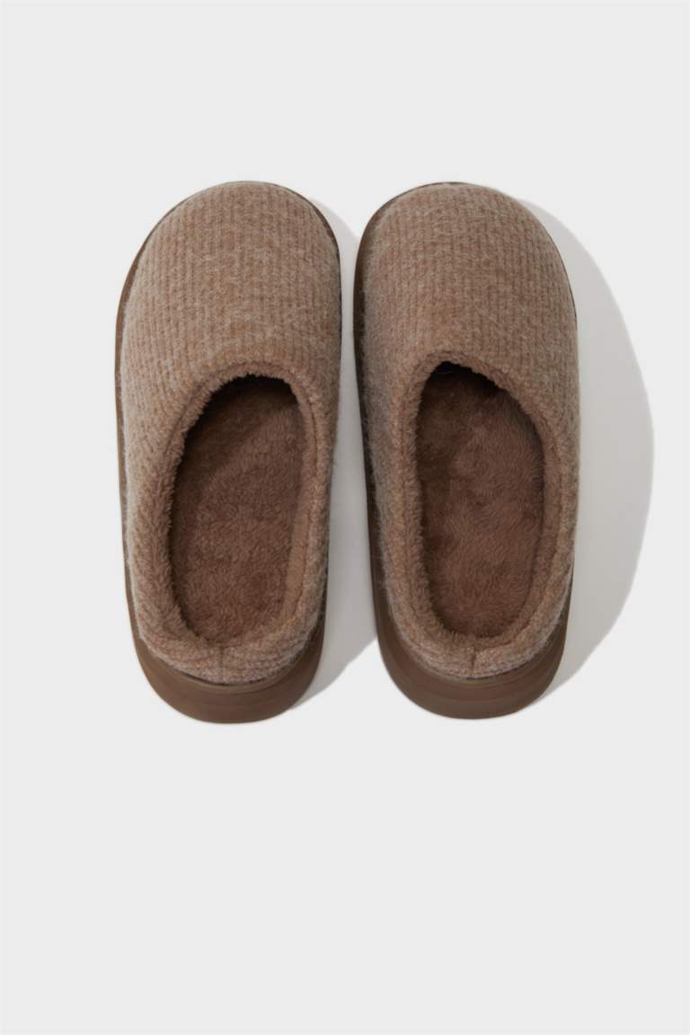 Man Flat Sole Home Slippers