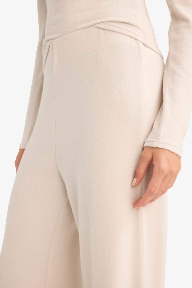 Pantalon à jambes larges