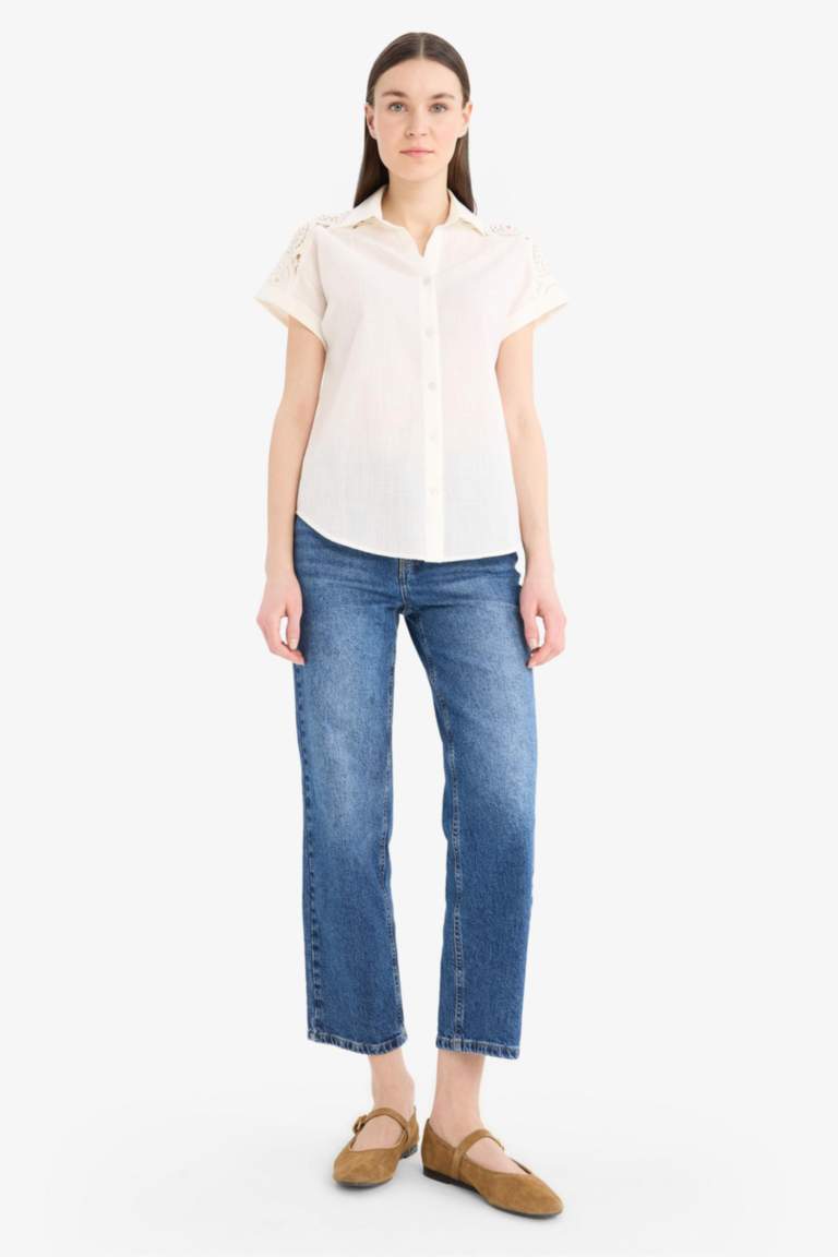 Chemise en coton flammé à manches courtes avec dentelle Coupe régulière