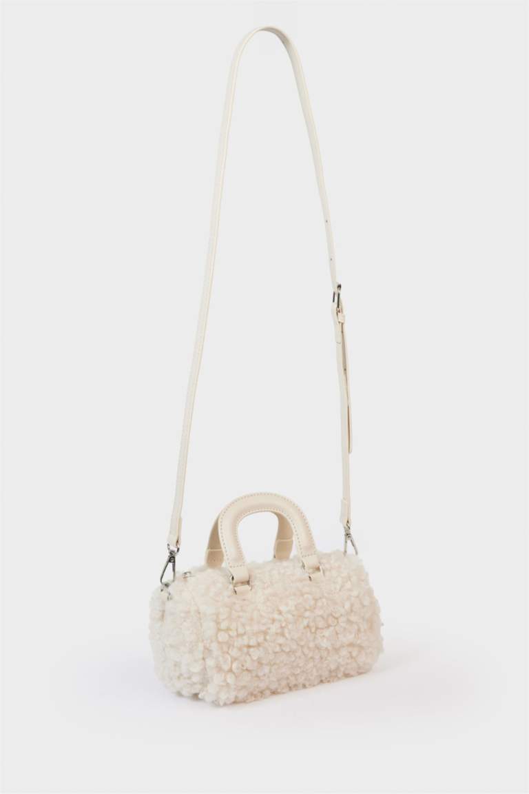 Kadın Pelüş Çapraz Çanta