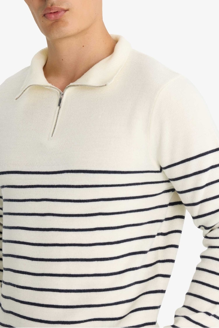Standard Fit Knitwear Pullover