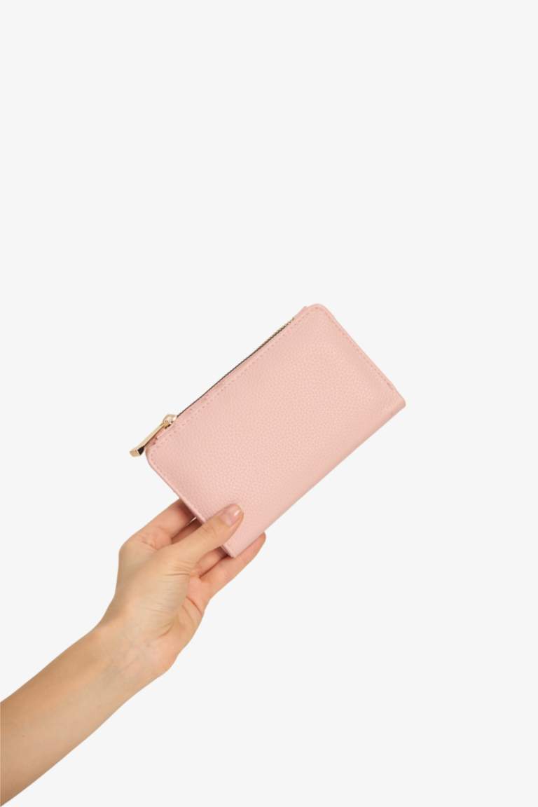 محفظة حريمي جلد صناعي