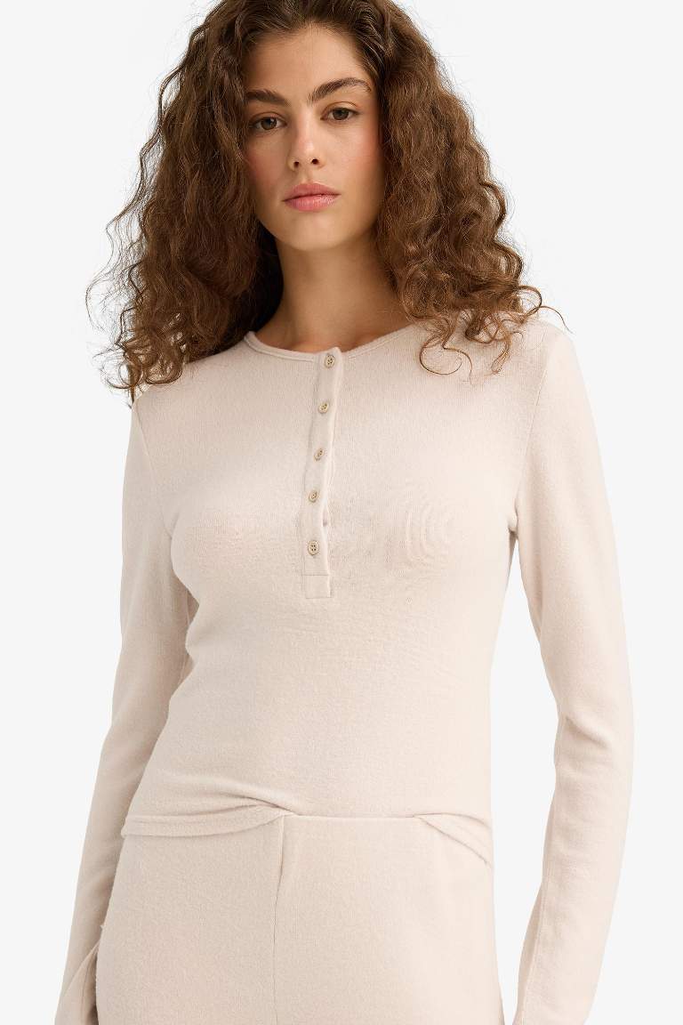 Slim Fit Long Sleeve Buttoned Crew Neck T-shirt