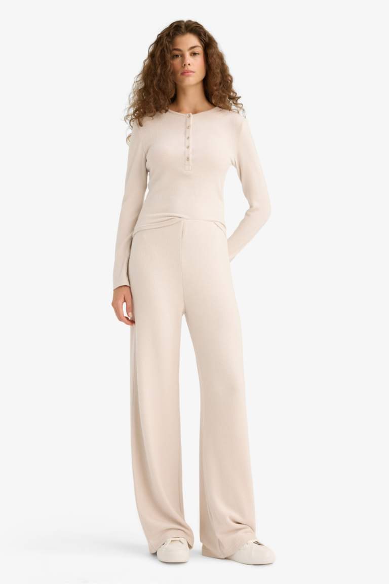 Slim Fit Long Sleeve Buttoned Crew Neck T-shirt