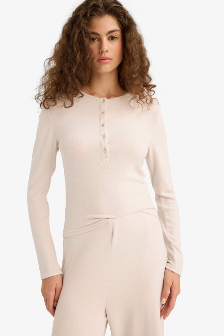 Slim Fit Long Sleeve Buttoned Crew Neck T-shirt