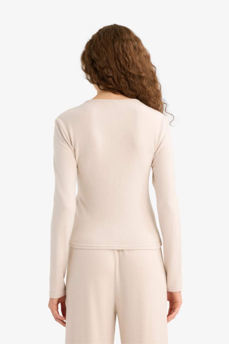 Slim Fit Long Sleeve Buttoned Crew Neck T-shirt