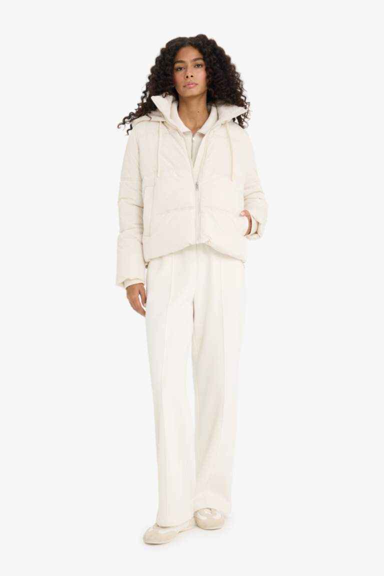 бас киімді Пальто