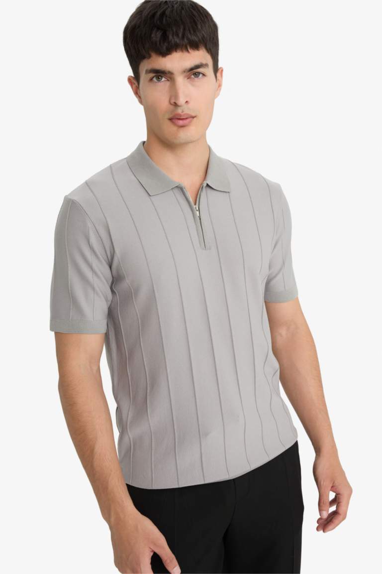 Standart Fit Polo Yaka Yarım Fermuarlı Triko Kısa Kollu Tişört