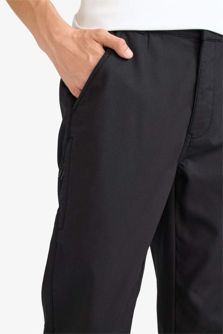 Брюки Jogger Fit с карманами