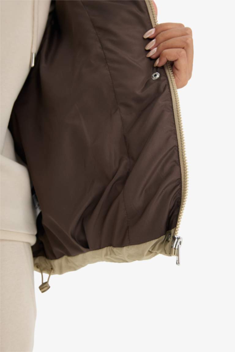 Regular Fit Kapüşonlu Fermuarlı Şişme Mont