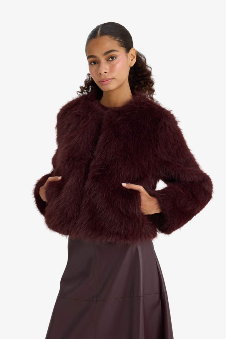 Regular Fit Kısa Suni Kürk