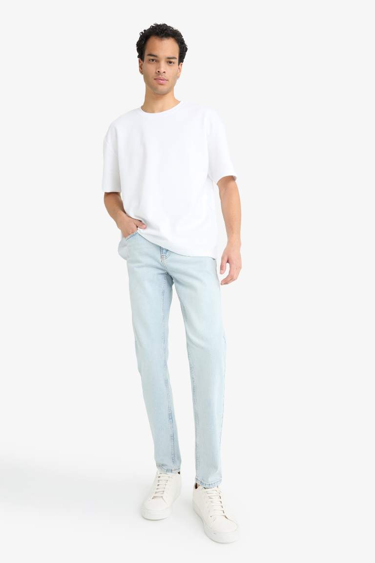 Slim Tapered Fit Dar Kalıp Normal Bel Daralan Paça Jean Pantolon