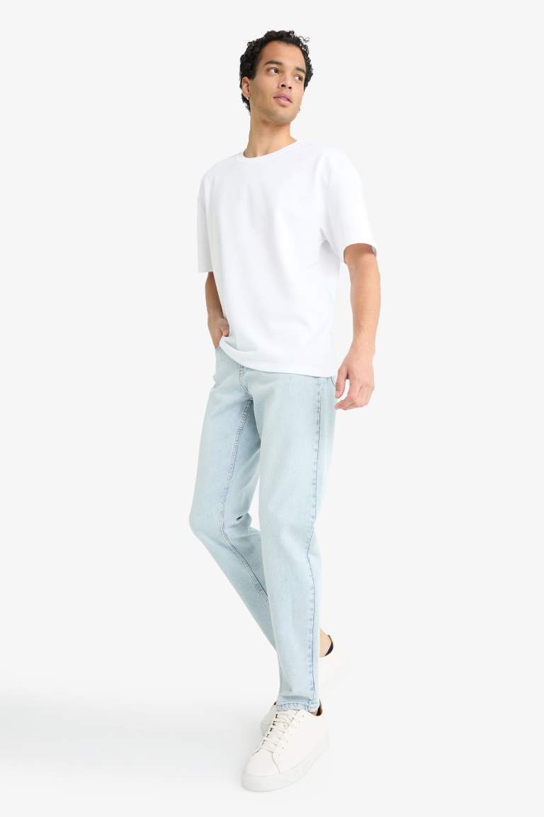 Slim Tapered Fit Dar Kalıp Normal Bel Daralan Paça Jean Pantolon