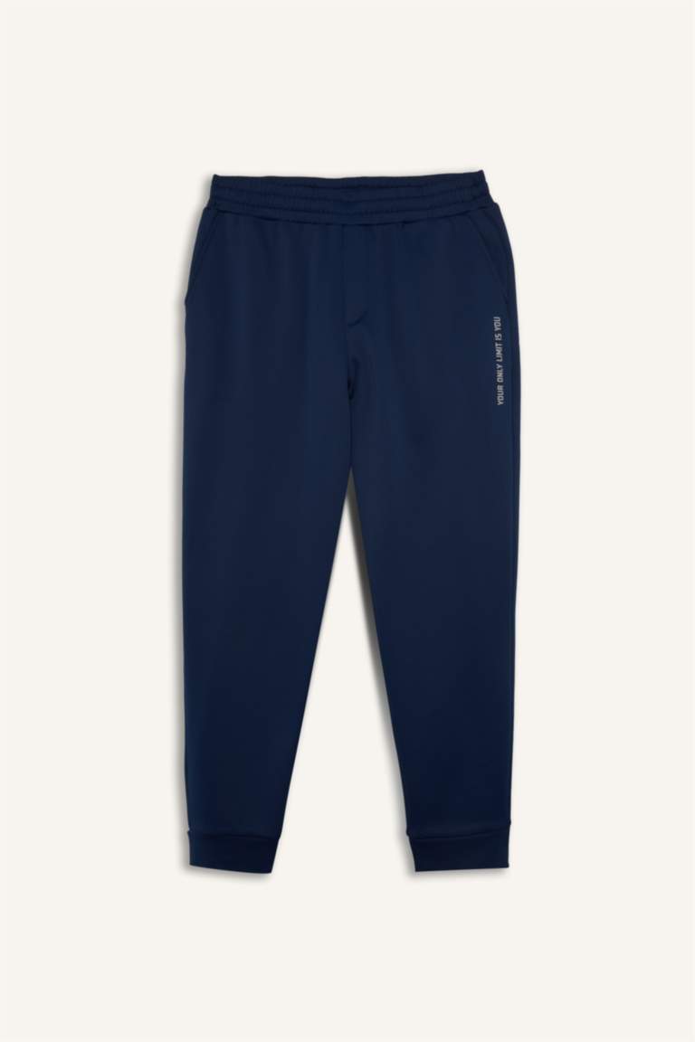 Standard Fit Jogger