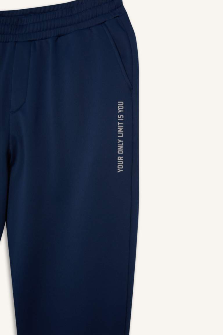Standard Fit Jogger