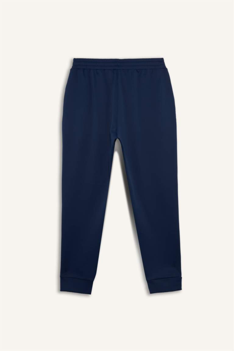 Standard Fit Jogger