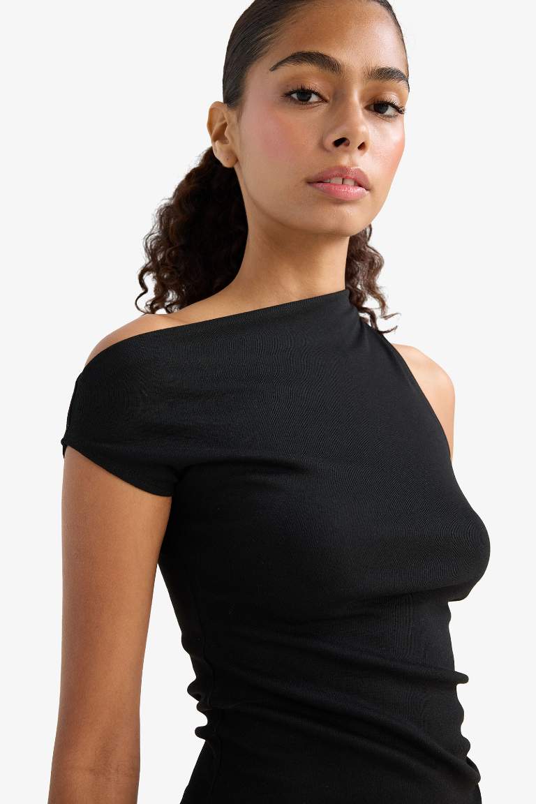 Slim Fit Dar Kesim Tek Omuzlu Ribana Siyah Bluz