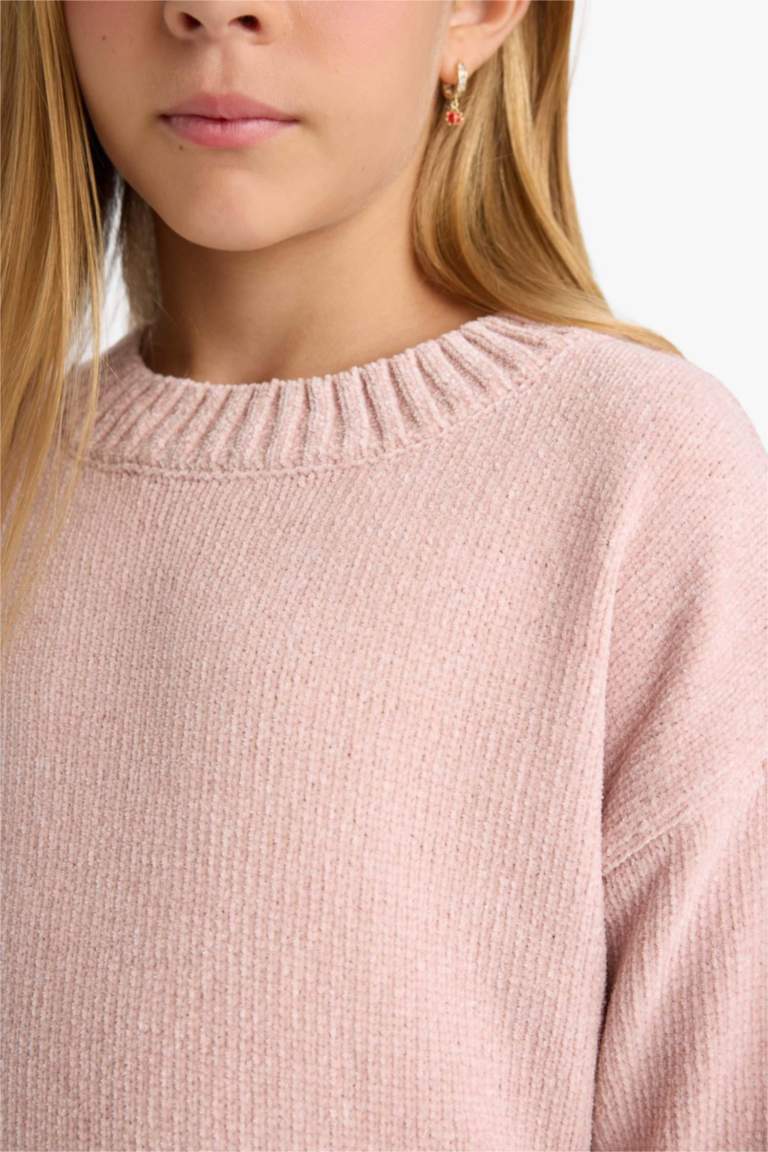 Girl Regular Fit Crew Neck Pullover
