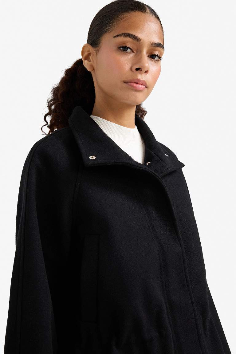 Regular Fit Zippered Wool Coat