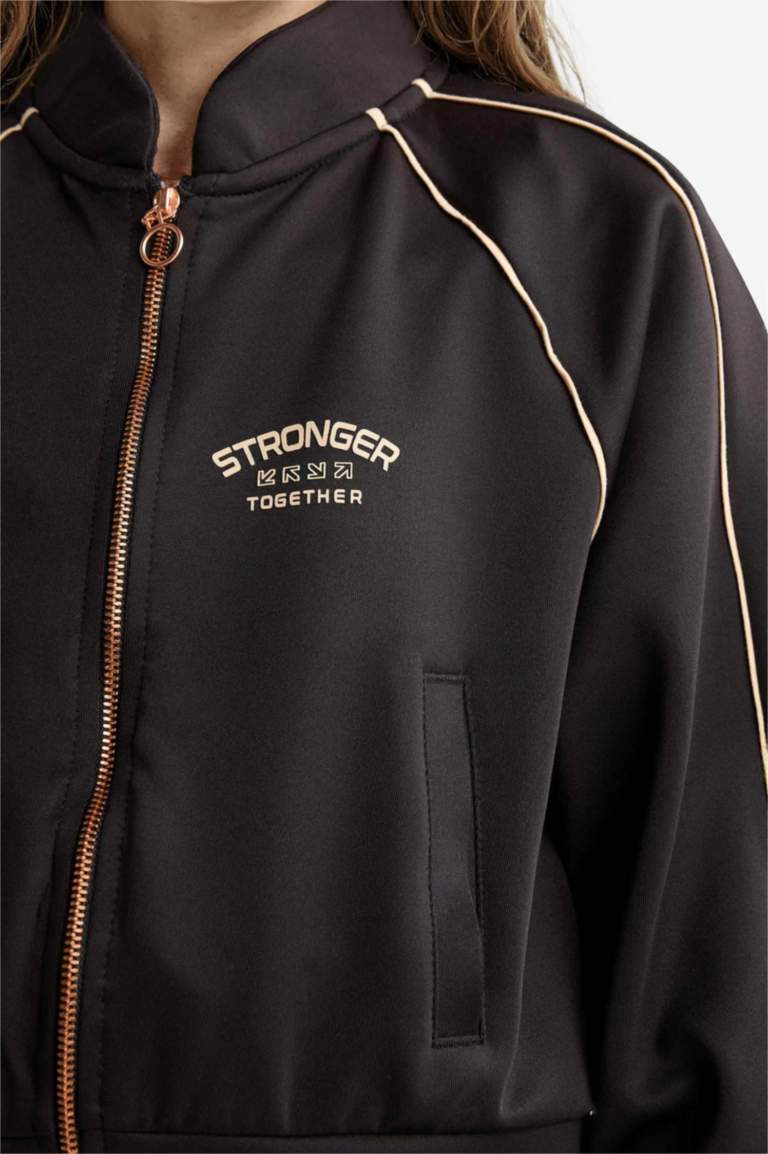 جاكيت رياضي بناتي بطبعة شعار قماش سكوبا قصة مريحة