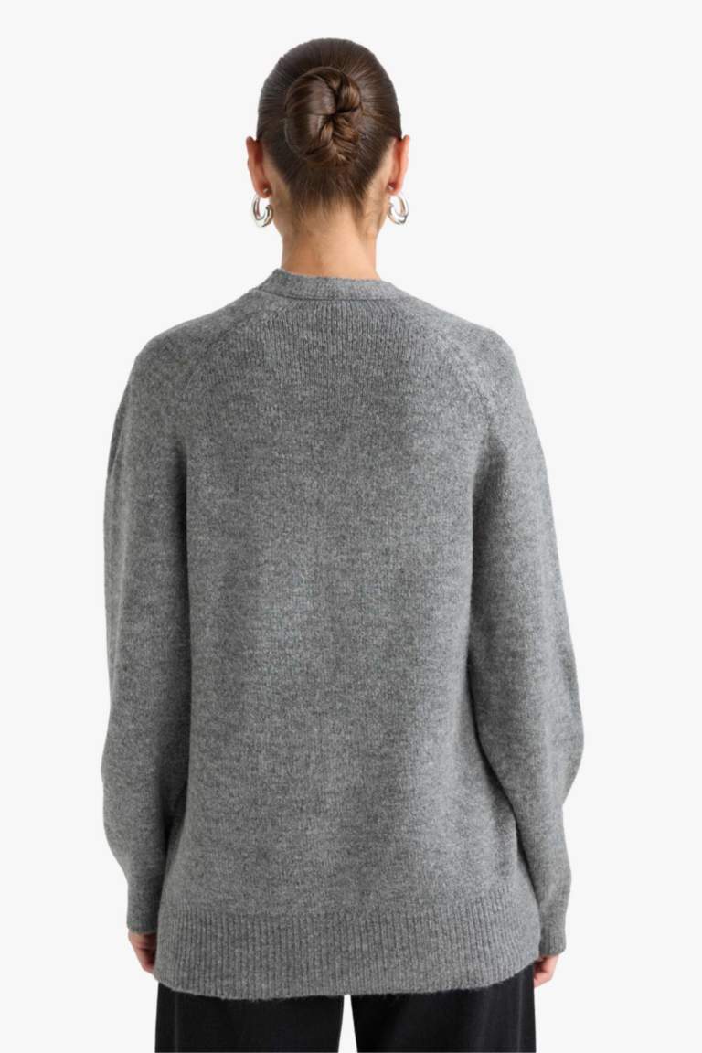 Oversize Fit V-Neck Soft Textured Cardigan