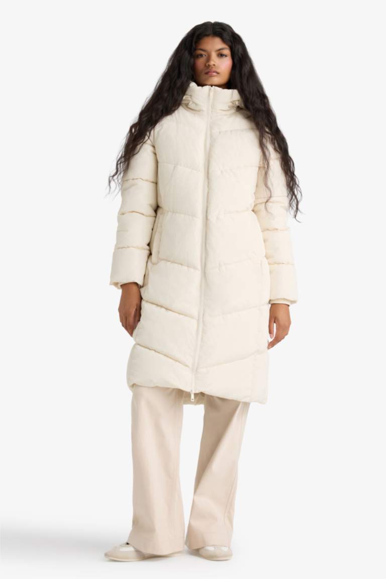 бас киімді Пальто