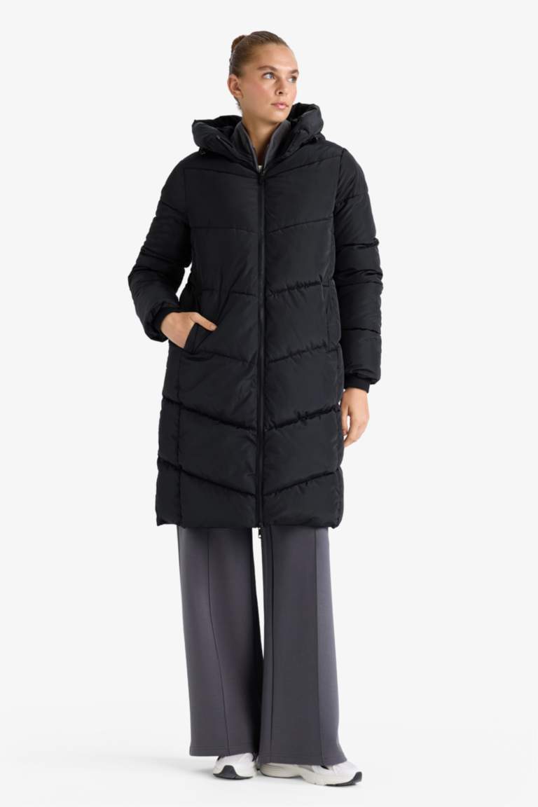 бас киімді Пальто