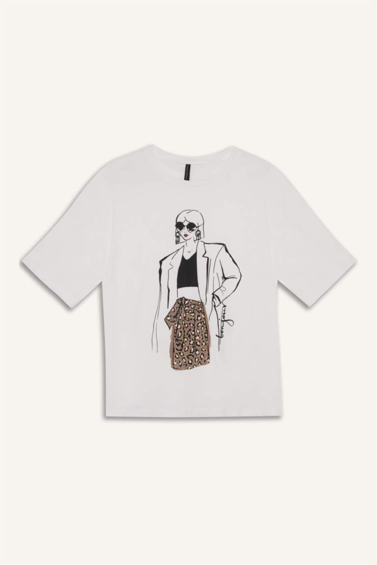 Relax Fit Crew Neck Girl Printed Cotton T-Shirt