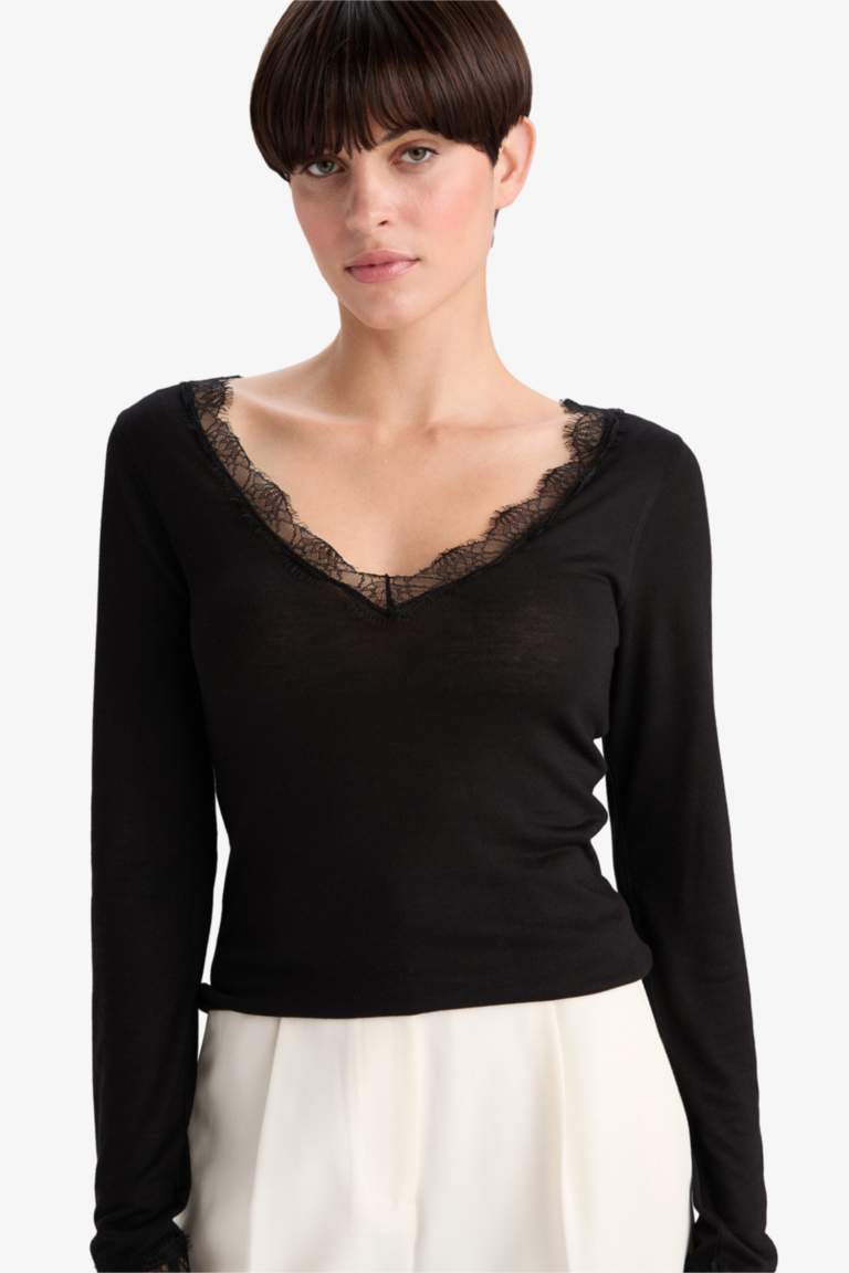 Fall in Love Modal Cashmere Soft Texture Lace Top