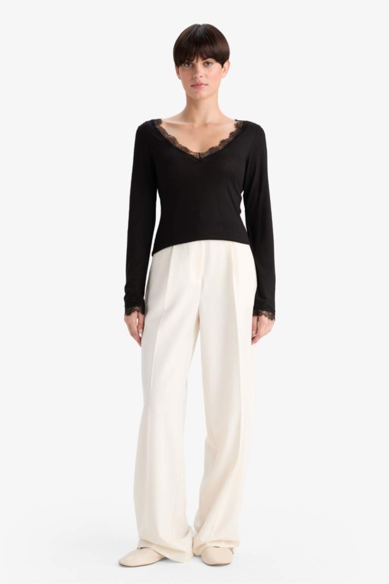 Fall in Love Modal Cashmere Soft Texture Lace Top