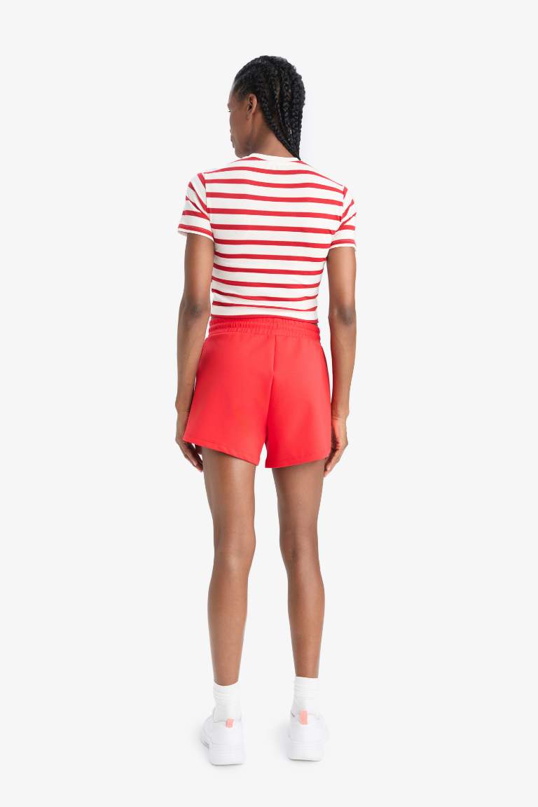 شورت كابري بساق قصير